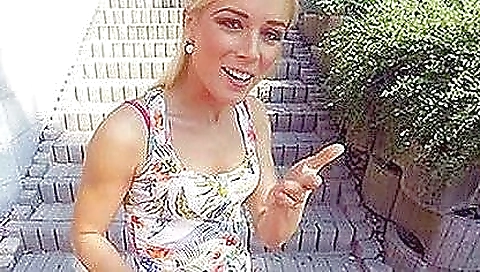 Hot babe with a sexy body gets banged