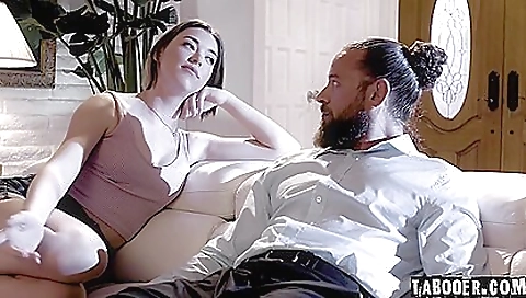 Hairy pussy and a littley johnny