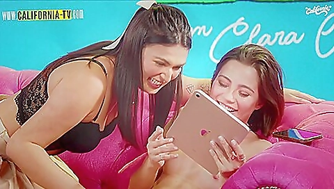 Hawt sweetheart's pussy licking and anal