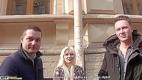 Sexy blonde chick fucks her boyfriend