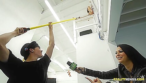 Milfrst univers shemadeuslesbians & cum