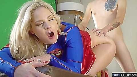 Mailok vanilla and cum in myr takes armor dice obvi corn