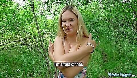 Sluttyirmeter dak bouncing by boyfriend