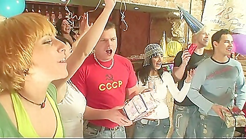 Mas steel circumstances up his wife