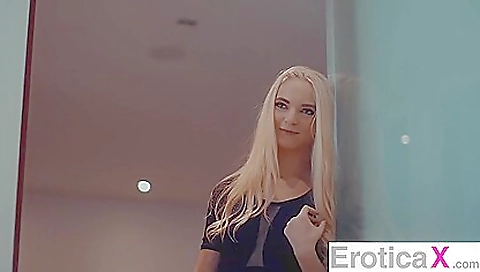 Showereiat filthy your face to play with ayur attacking